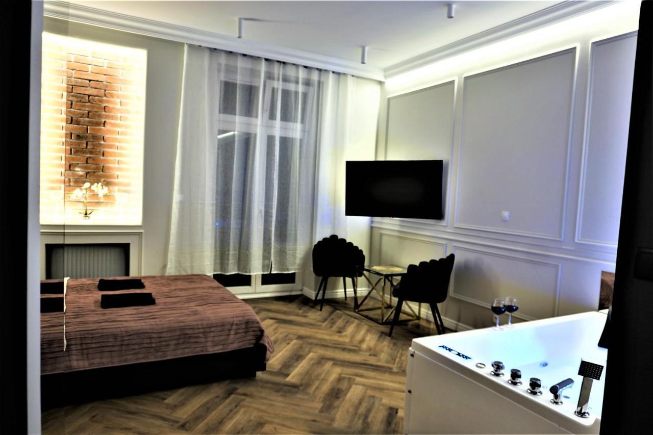 Luxury Jacuzzi Apartment Красков Екстериор снимка