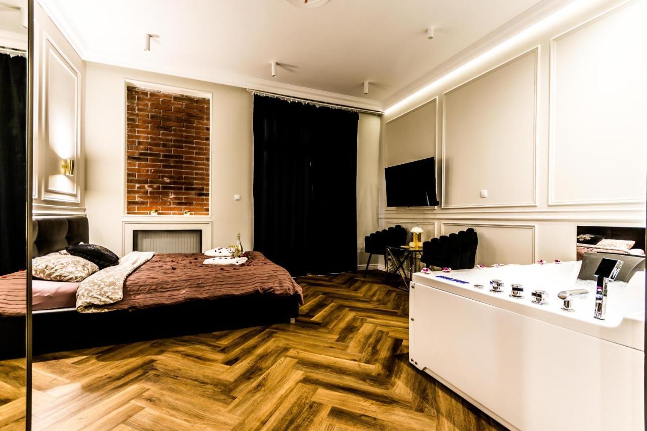 Luxury Jacuzzi Apartment Красков Екстериор снимка